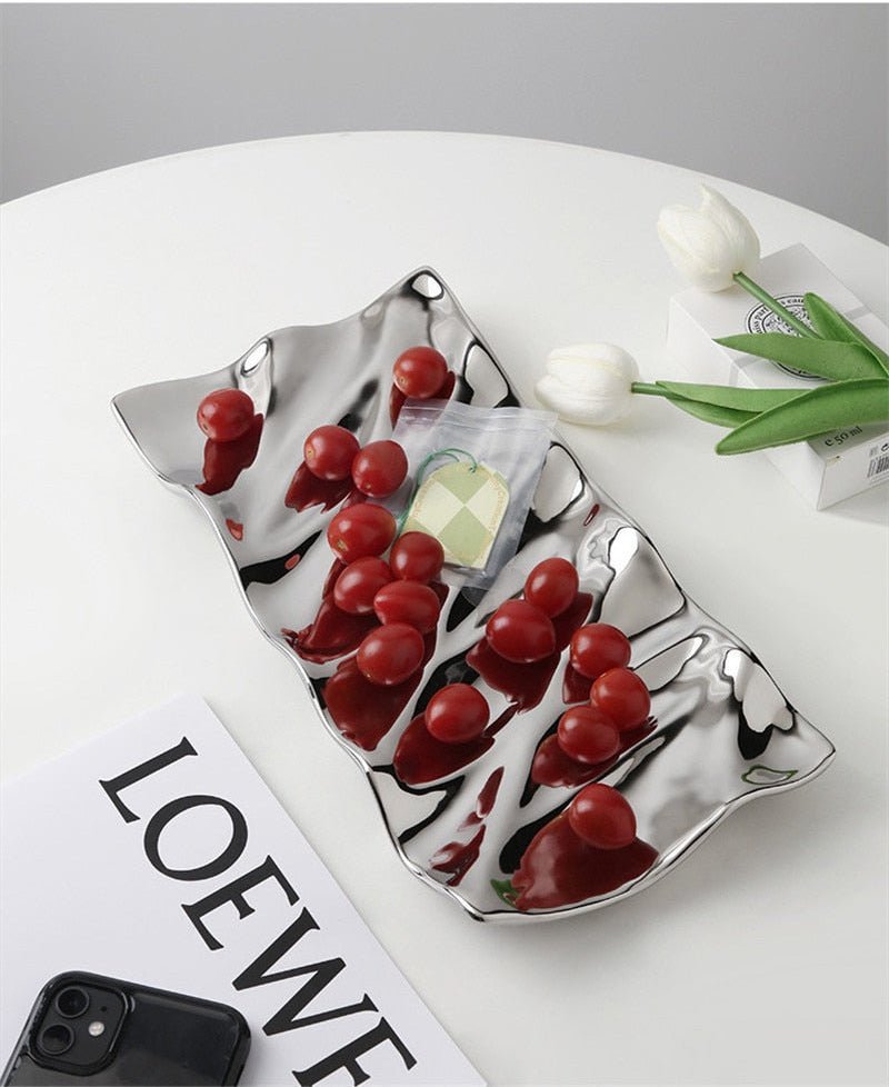 Hom & Ember – Elegant Silver Chrome Decorative Ceramic Tray for a Sophisticated Art Display - Hom & Ember