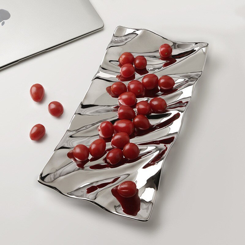 Hom & Ember – Elegant Silver Chrome Decorative Ceramic Tray for a Sophisticated Art Display - Hom & Ember