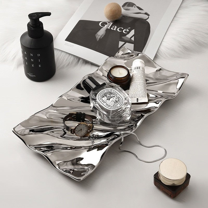 Hom & Ember – Elegant Silver Chrome Decorative Ceramic Tray for a Sophisticated Art Display - Hom & Ember