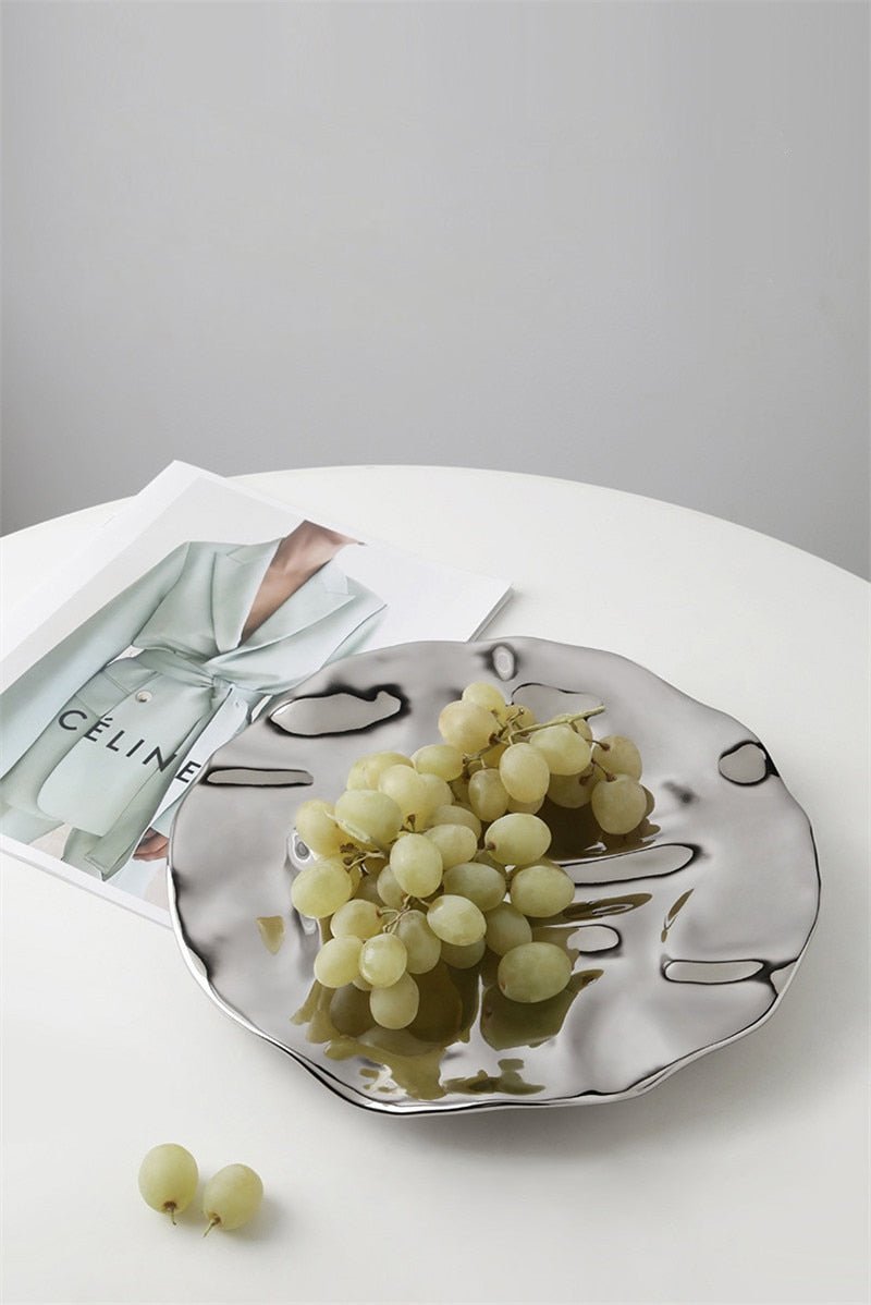 Hom & Ember – Elegant Silver Chrome Decorative Ceramic Tray for a Sophisticated Art Display - Hom & Ember