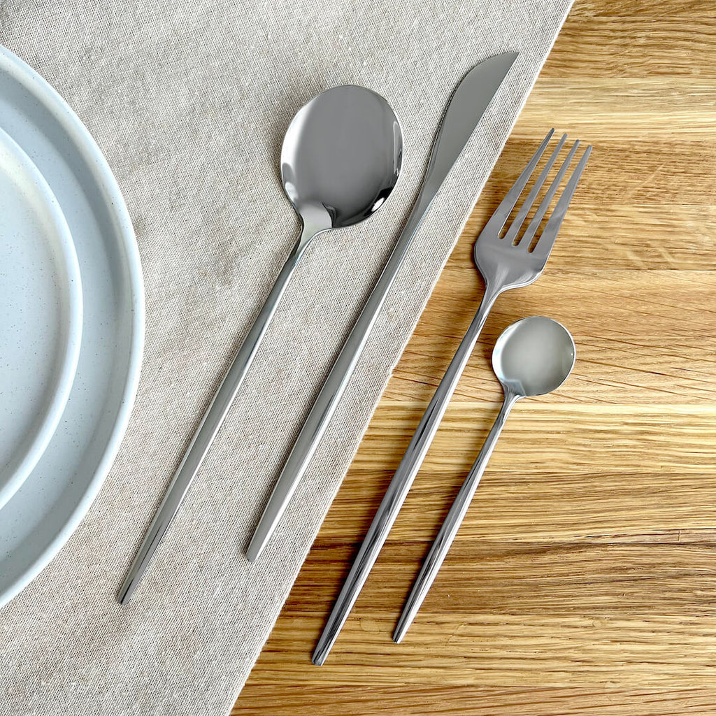 Hom & Ember – Elegant Stainless Steel Cutlery Ensemble for Sophisticated Dining and Table Setting with Timeless Charm - Hom & Ember