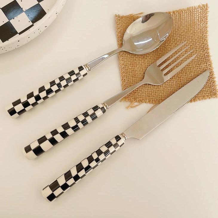 Hom & Ember – Elegant Stainless Steel Cutlery Set with Unique Chessboard Pattern for a Sophisticated Dining Experience - Hom & Ember