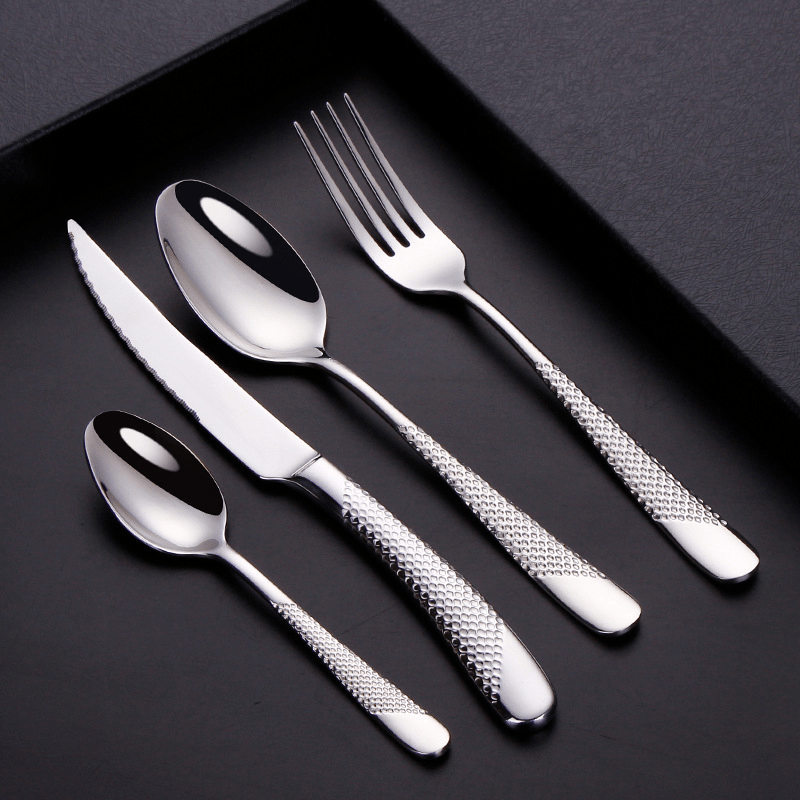 Hom & Ember – Elegant Textured Stainless Steel Cutlery Set for a Sophisticated Dining Experience - Hom & Ember