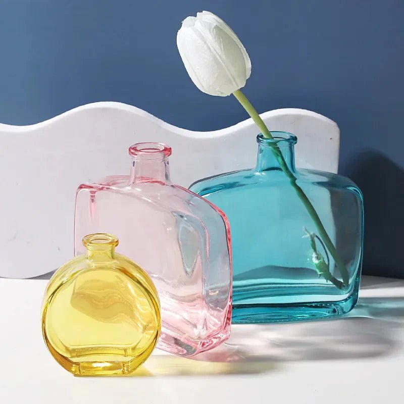 Hom & Ember – Elegant Vintage Glass Flower Vase for a Stylish and Aesthetic Display - Hom & Ember