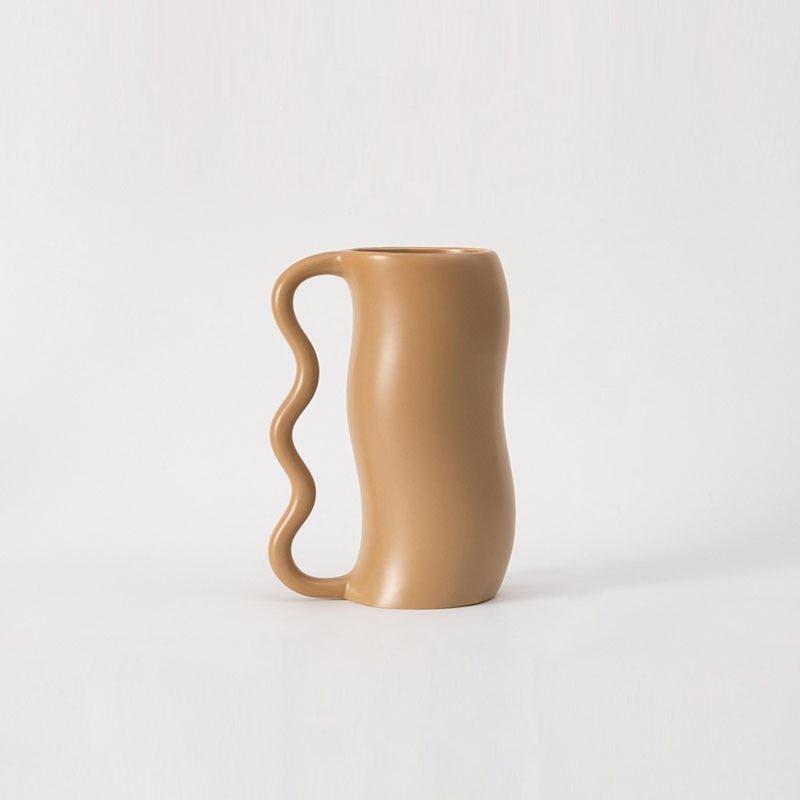 Hom & Ember – Elegant Wavy Ceramic Vase in Soft Pastel Hues for a Serene Ambiance - Hom & Ember