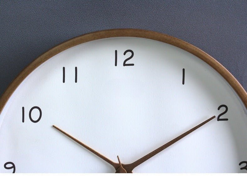 Hom & Ember – Elegant Wooden Wall Clock in Natural Finish for a Serene Ambiance - Hom & Ember
