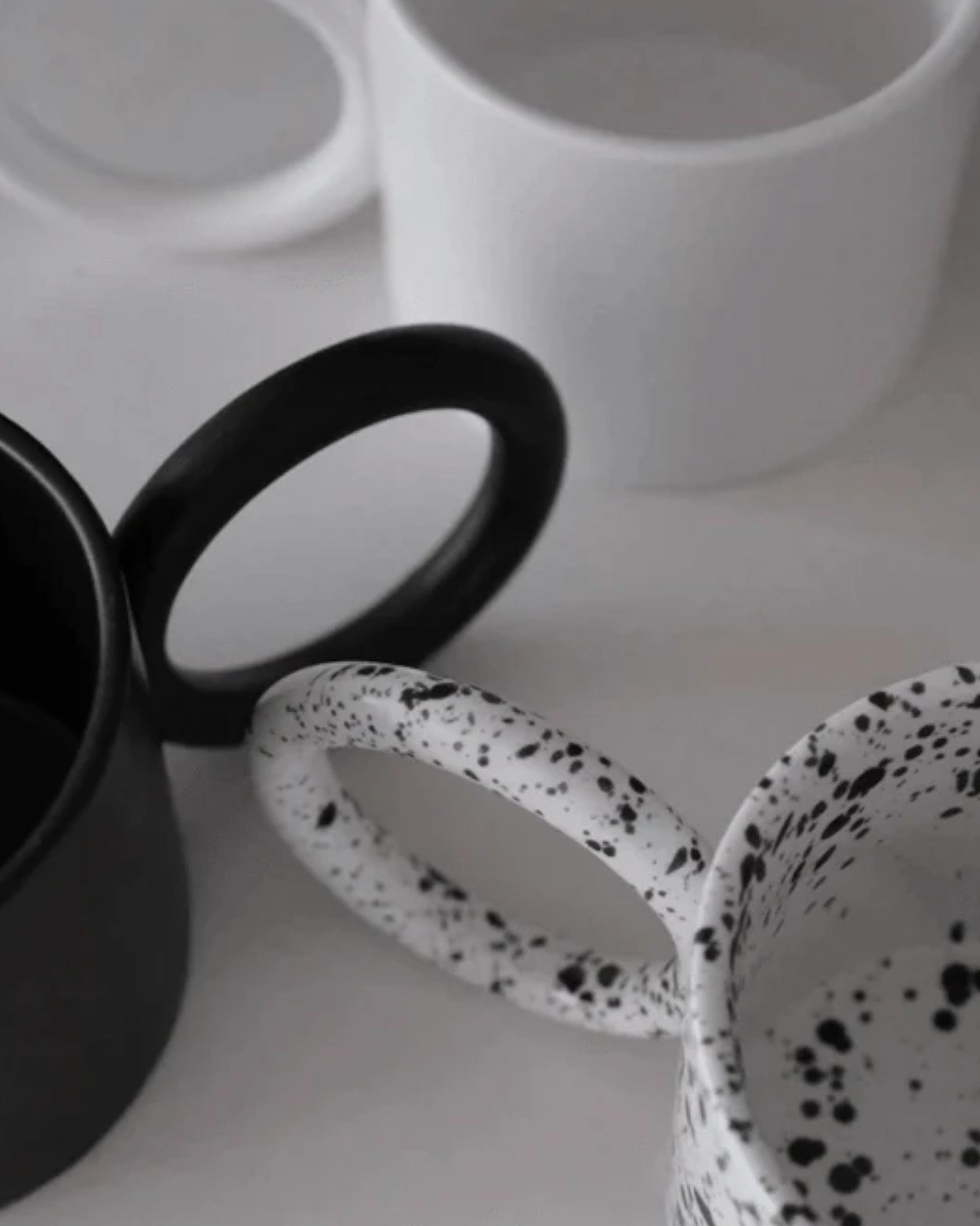 Hom & Ember – Exquisite Ceramic Mug in Soft Glazed Finish for a Timeless Elegance - Hom & Ember