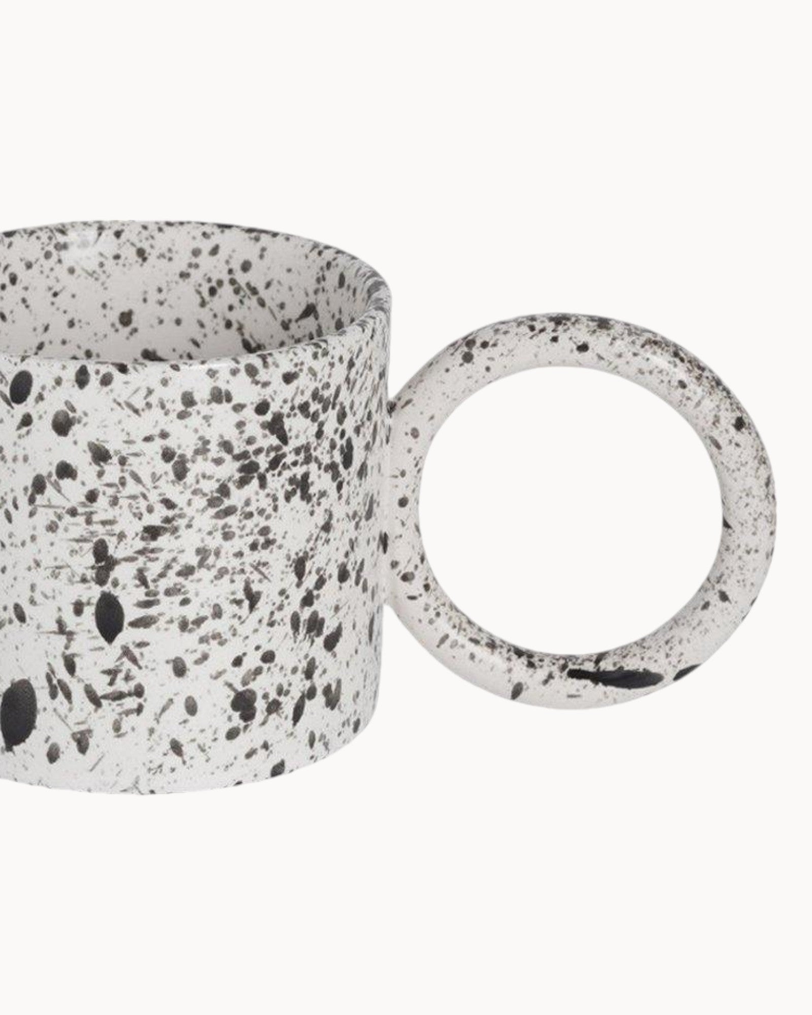 Hom & Ember – Exquisite Ceramic Mug in Soft Glazed Finish for a Timeless Elegance - Hom & Ember