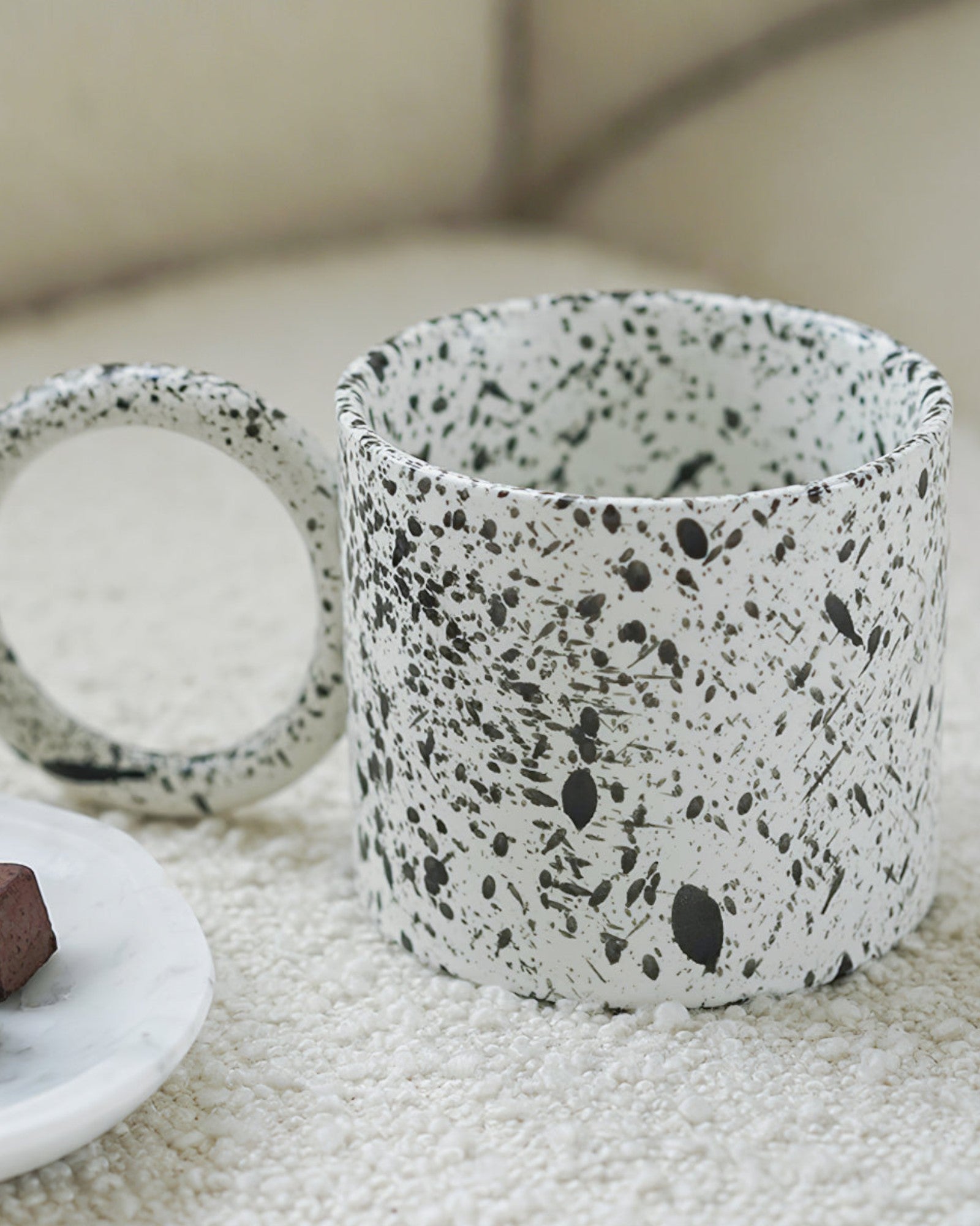 Hom & Ember – Exquisite Ceramic Mug in Soft Glazed Finish for a Timeless Elegance - Hom & Ember