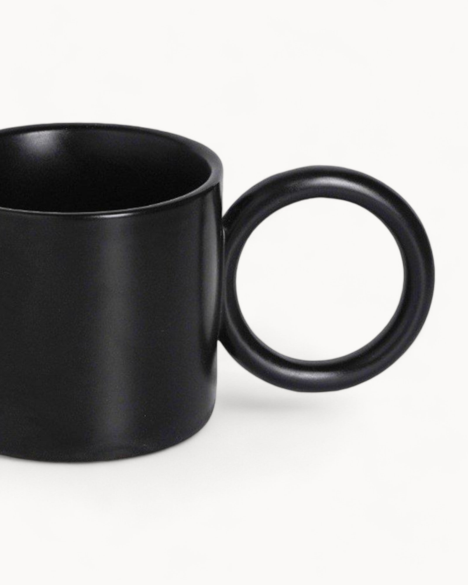 Hom & Ember – Exquisite Ceramic Mug in Soft Glazed Finish for a Timeless Elegance - Hom & Ember
