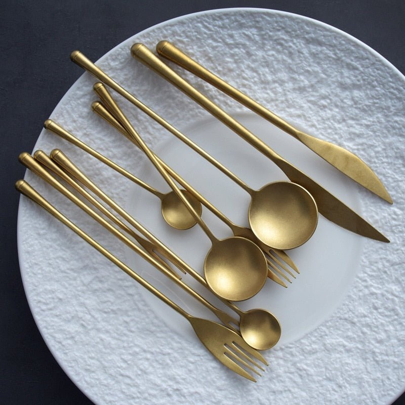 Hom & Ember – Exquisite Golden Cutlery Set for Stylish Dining and Elegant Table Setting - Hom & Ember