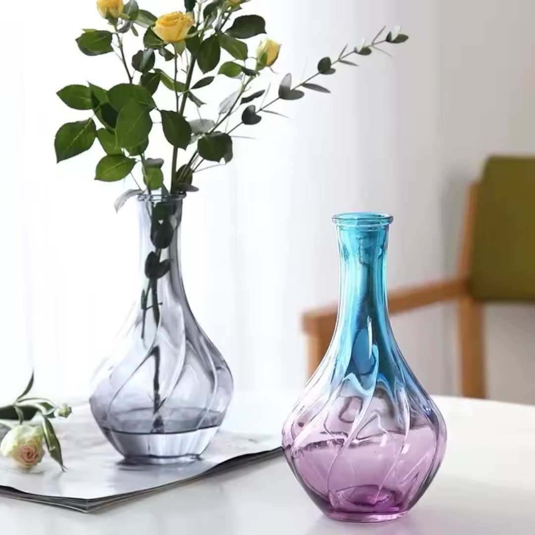 Hom & Ember – Exquisite Scandinavian - Inspired Glass Vase for Elegant Interiors with Timeless Charm - Hom & Ember