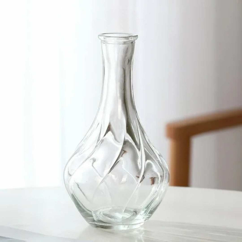 Hom & Ember – Exquisite Scandinavian - Inspired Glass Vase for Elegant Interiors with Timeless Charm - Hom & Ember
