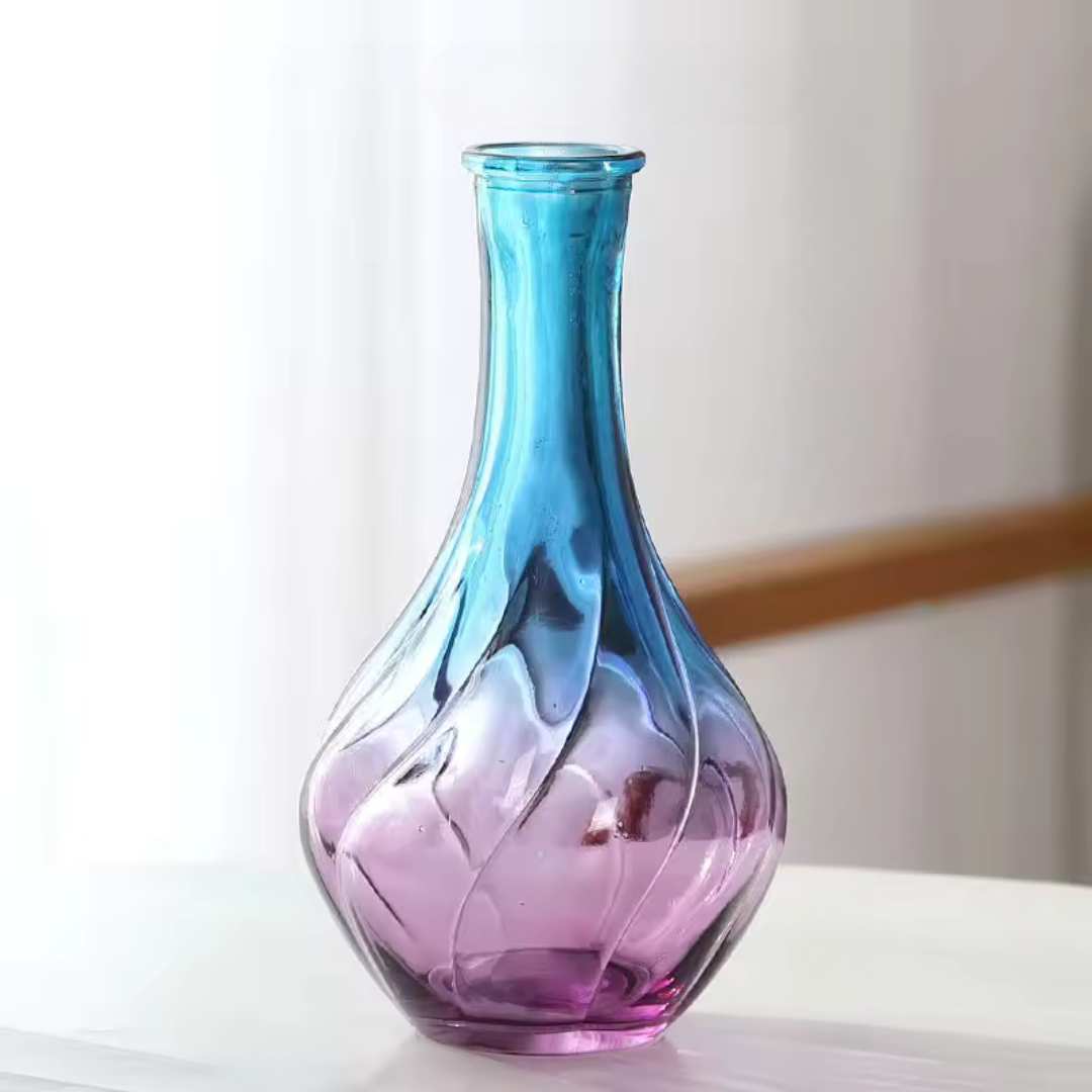 Hom & Ember – Exquisite Scandinavian - Inspired Glass Vase for Elegant Interiors with Timeless Charm - Hom & Ember