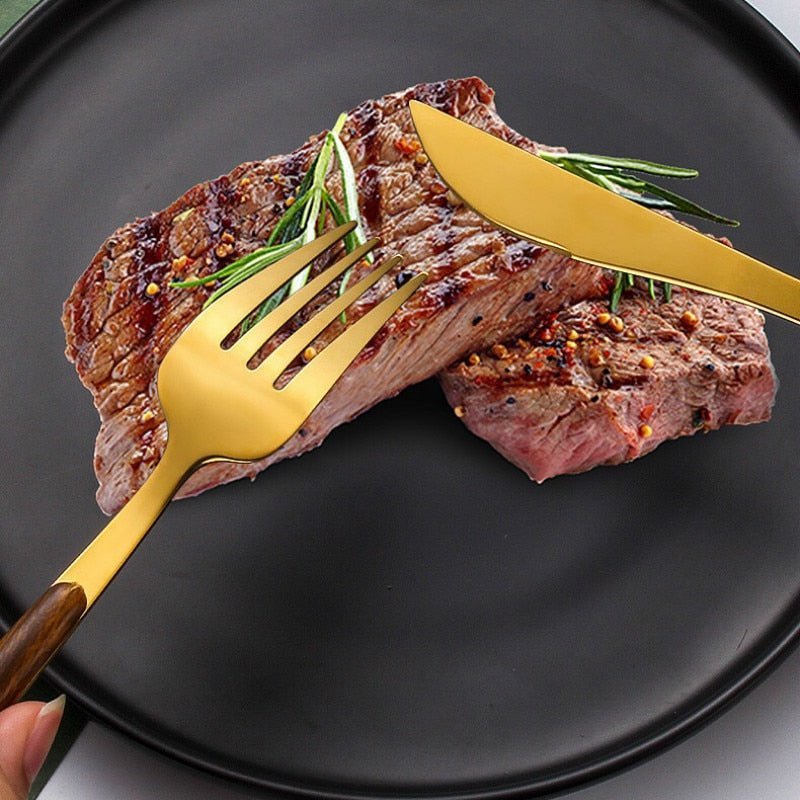 Hom & Ember – Exquisite Timber Cutlery Ensemble for a Refined Dining Experience - Hom & Ember