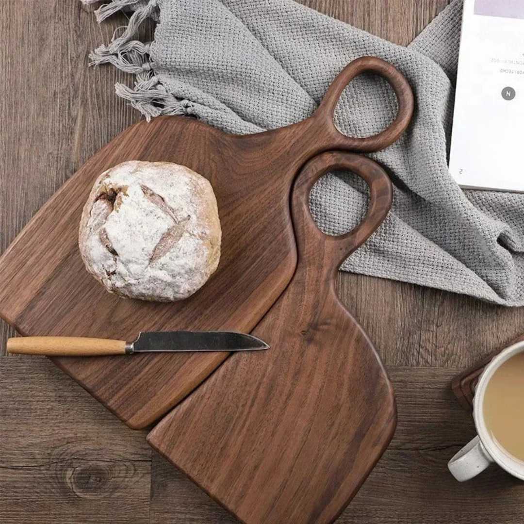 Hom & Ember – Exquisite Walnut Chopping Board for Culinary Elegance - Hom & Ember