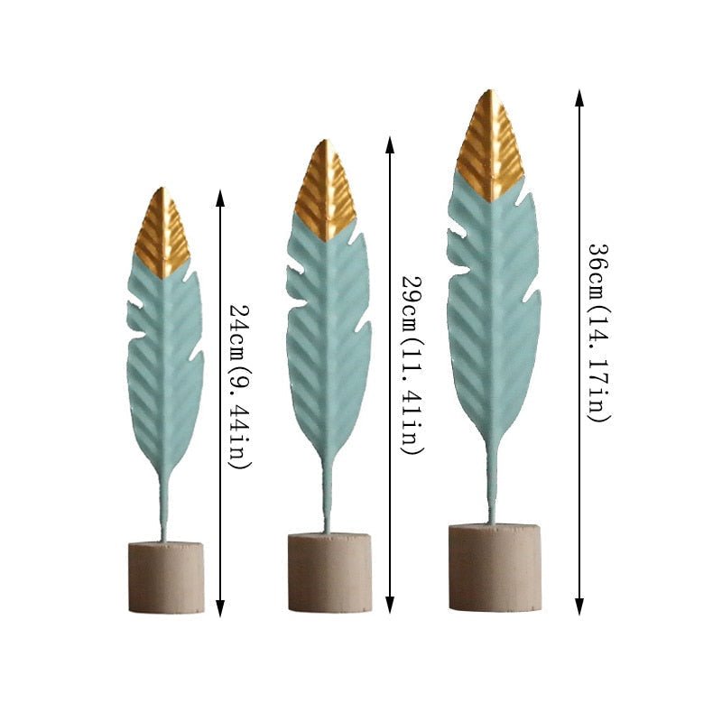 Hom & Ember – Gold - Dipped Feather Ornament - Hom & Ember