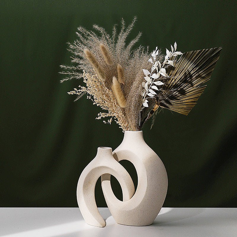 Hom & Ember – Hollow Ceramic Vase Pair - Hom & Ember