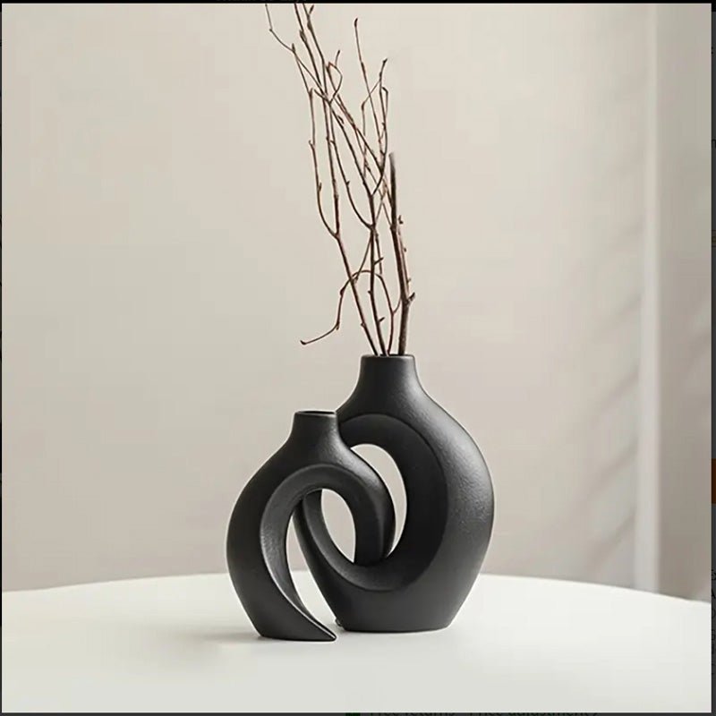Hom & Ember – Hollow Ceramic Vase Pair - Hom & Ember