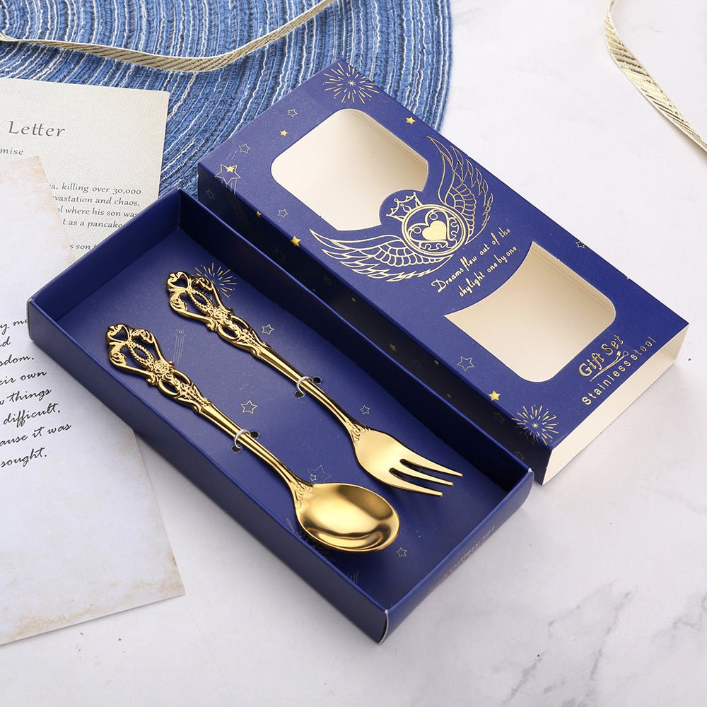 Hom & Ember – Intricately Carved Dessert Spoon Set for an Elegant Dining Experience - Hom & Ember