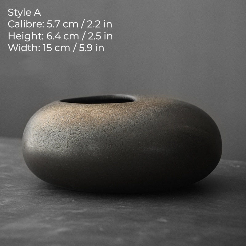 Hom & Ember – Japanese - Inspired Tabletop Vase - Hom & Ember