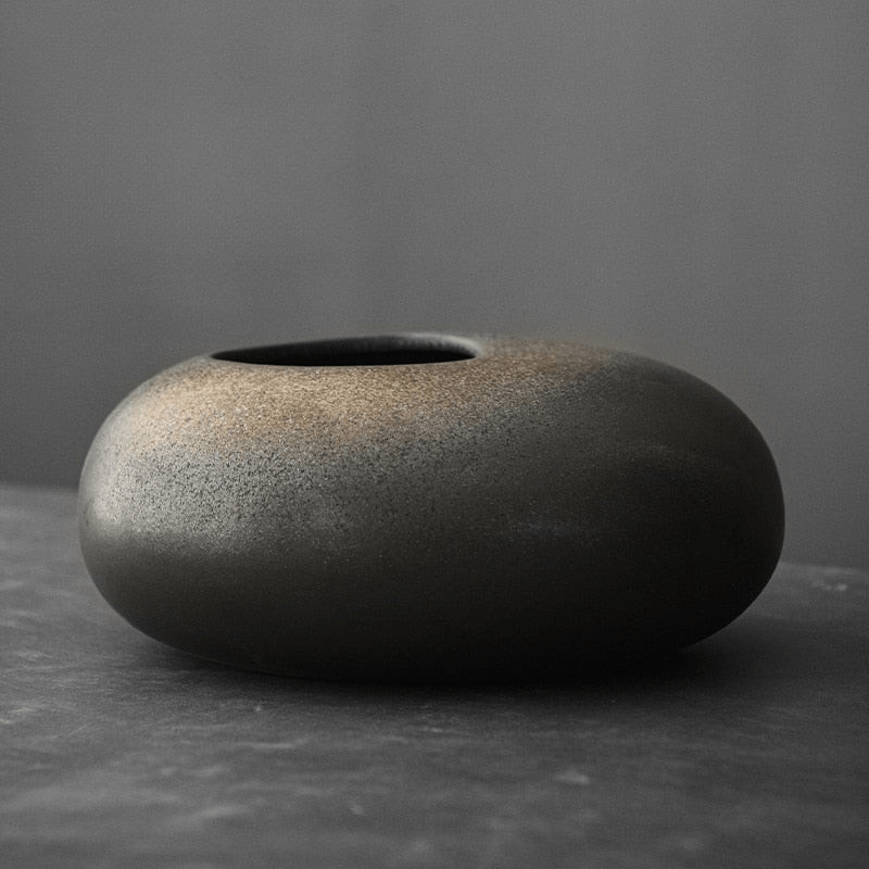 Hom & Ember – Japanese - Inspired Tabletop Vase - Hom & Ember