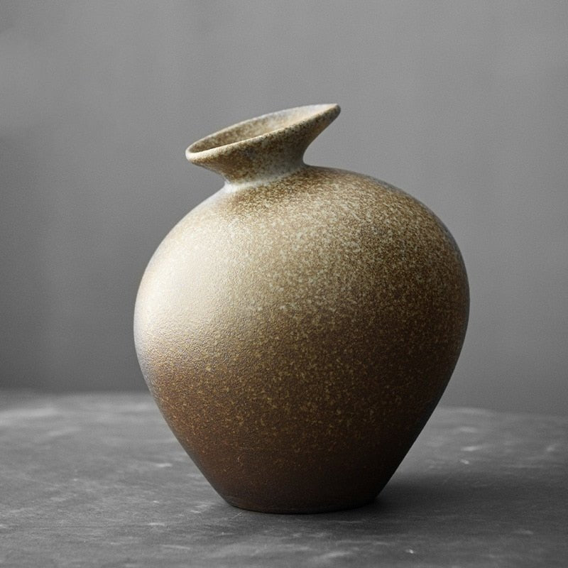 Hom & Ember – Japanese - Inspired Tabletop Vase - Hom & Ember