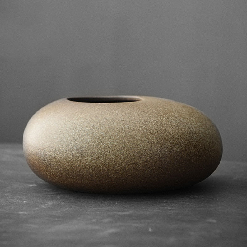 Hom & Ember – Japanese - Inspired Tabletop Vase - Hom & Ember