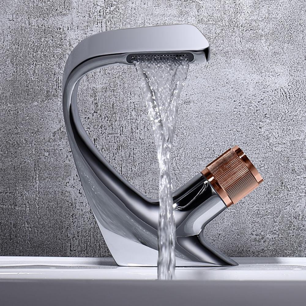 Hom & Ember – Luxurious Chrome Bathroom Sink Tap for a Contemporary Elegance - Hom & Ember