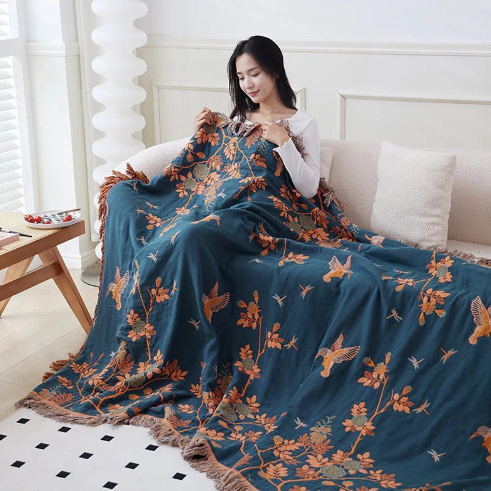 Hom & Ember – Luxurious Multi - Layer Cotton Throw for a Serene Ambiance and Timeless Elegance - Hom & Ember