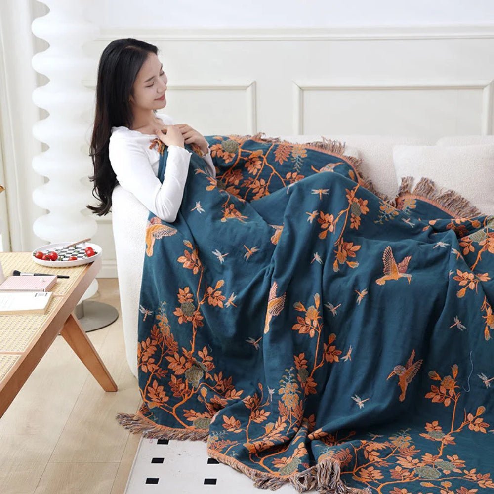 Hom & Ember – Luxurious Multi - Layer Cotton Throw for a Serene Ambiance and Timeless Elegance - Hom & Ember