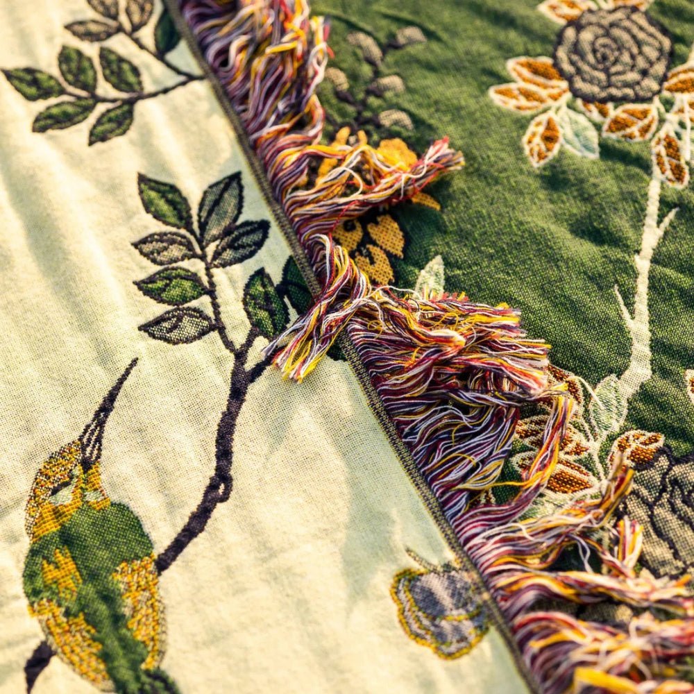 Hom & Ember – Luxurious Multi - Layer Cotton Throw for a Serene Ambiance and Timeless Elegance - Hom & Ember