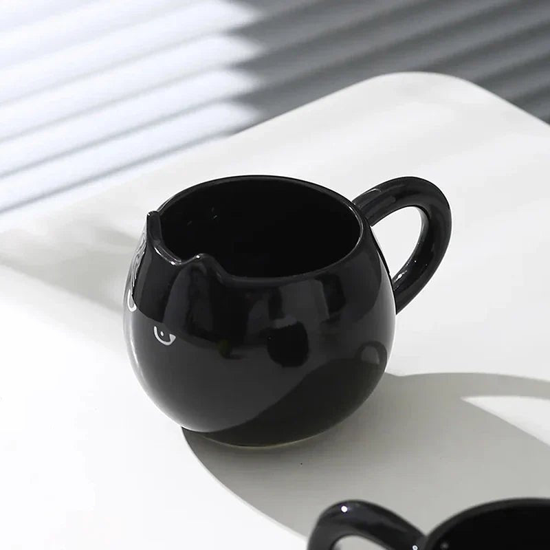 Hom & Ember – Midnight Cat Ceramic Mug for Cozy Evenings - Hom & Ember