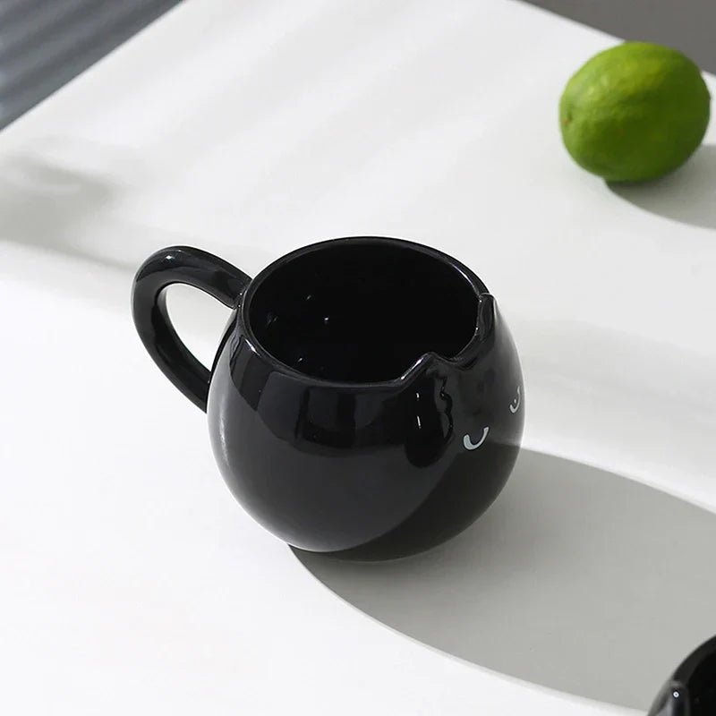 Hom & Ember – Midnight Cat Ceramic Mug for Cozy Evenings - Hom & Ember