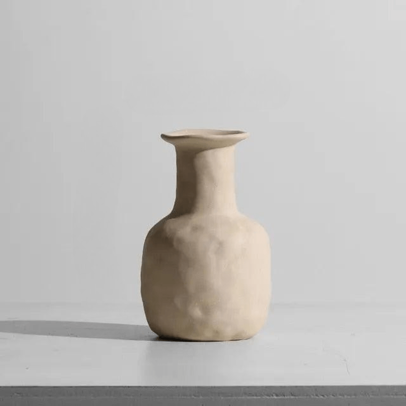 Hom & Ember – Minimalist Ceramic Vase - Hom & Ember