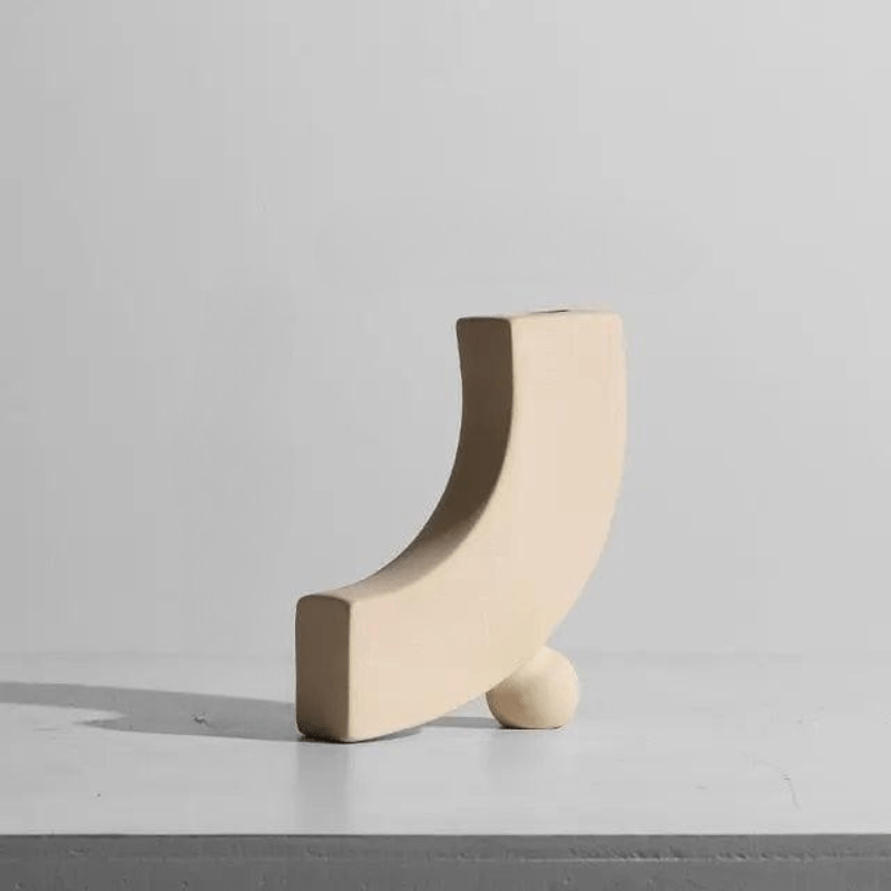 Hom & Ember – Minimalist Ceramic Vase - Hom & Ember