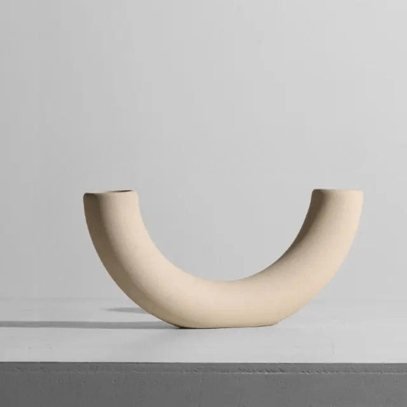 Hom & Ember – Minimalist Ceramic Vase - Hom & Ember