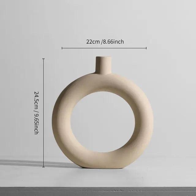 Hom & Ember – Minimalist Ceramic Vase - Hom & Ember