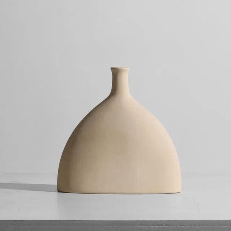 Hom & Ember – Minimalist Ceramic Vase - Hom & Ember