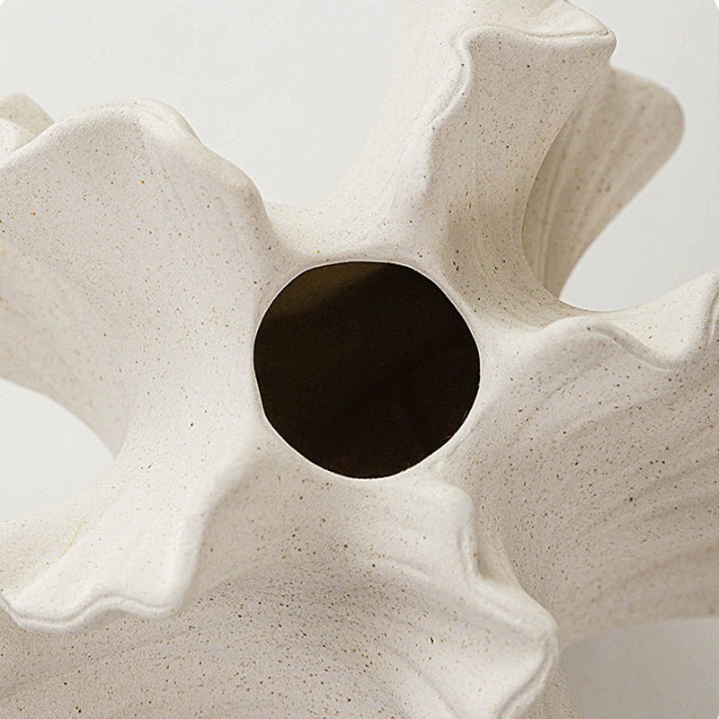 Hom & Ember – Modern Frosted Ceramic Vase - Hom & Ember
