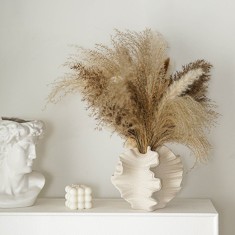 Hom & Ember – Modern Frosted Ceramic Vase - Hom & Ember