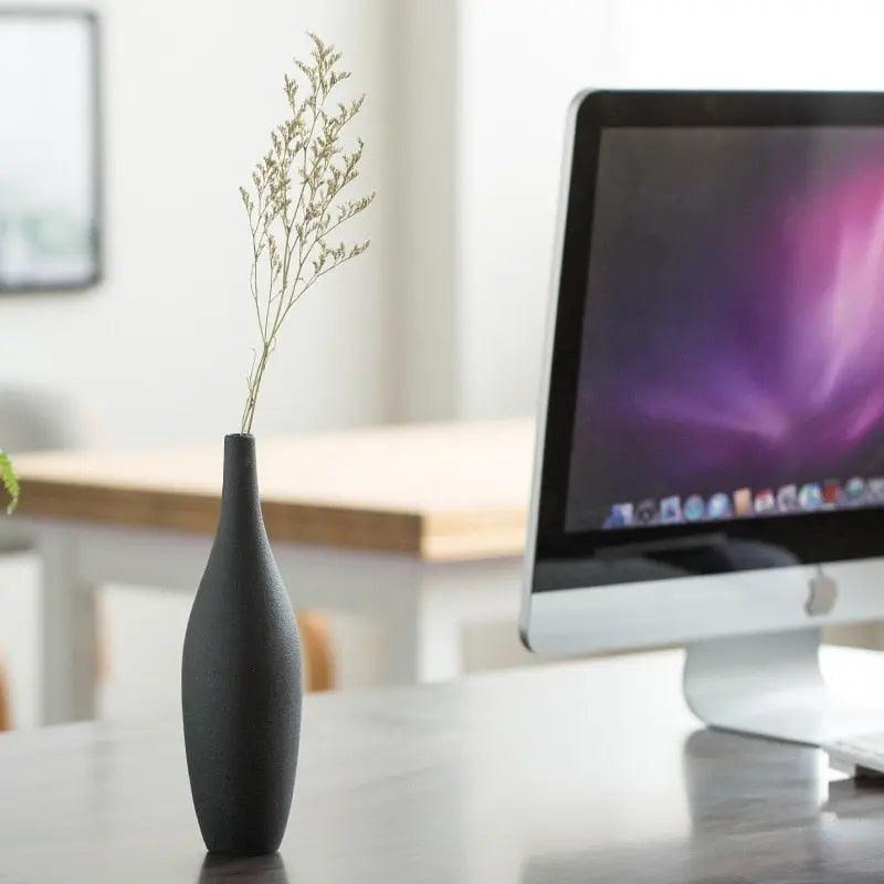 Hom & Ember – Modern Minimal Vase - Hom & Ember