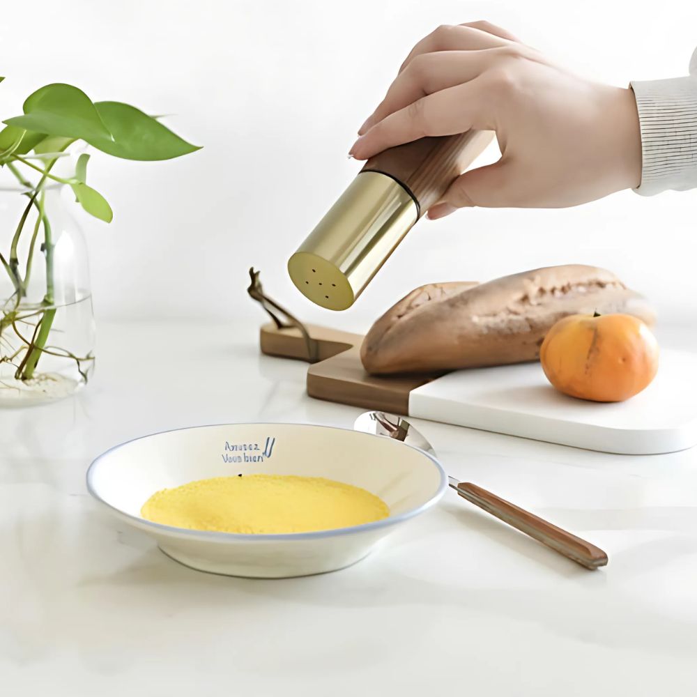 Hom & Ember – Naturewood Spice Grinder for a Rustic Kitchen Charm - Hom & Ember