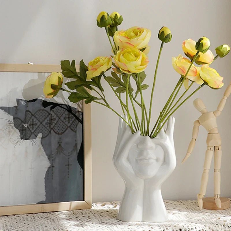 Hom & Ember – Nordic Face Vase Sculptures for a Contemporary Touch - Hom & Ember