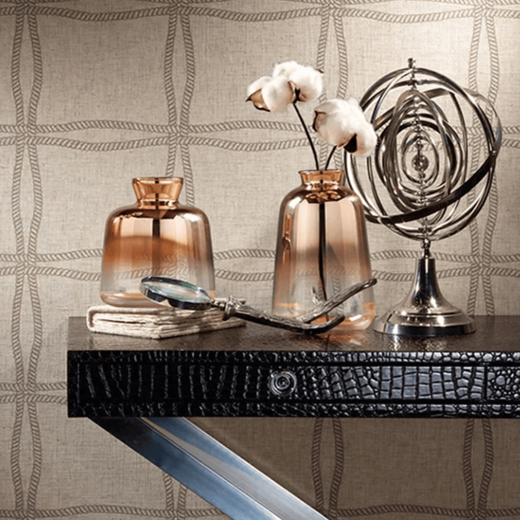 Hom & Ember – Ombre Vases for a Stylish Touch - Hom & Ember