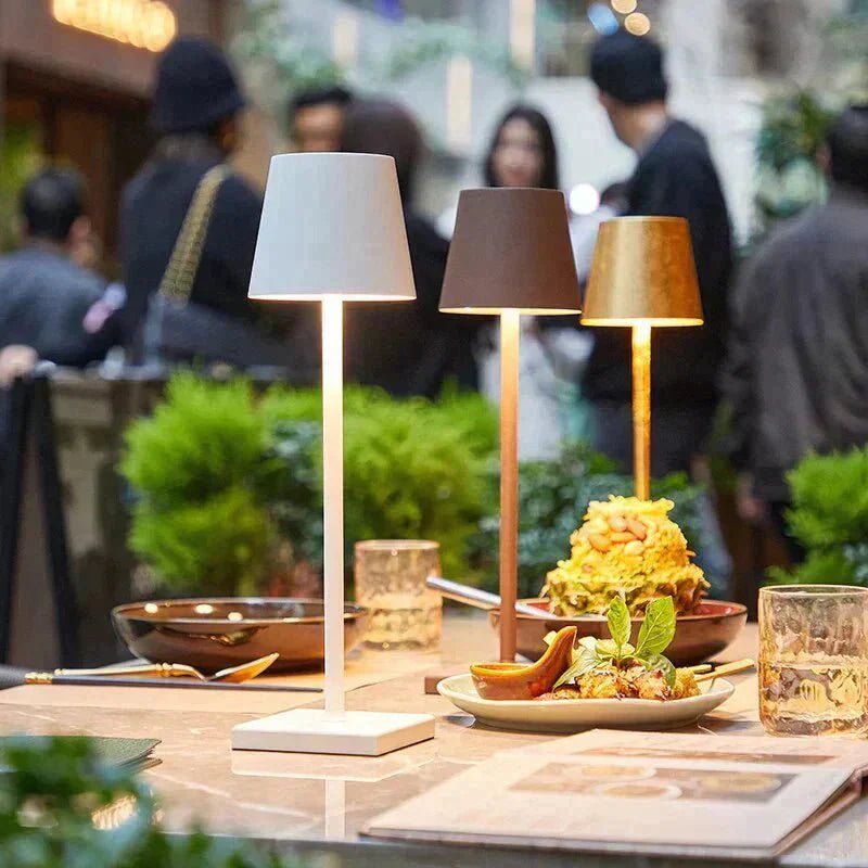 Hom & Ember – Sleek Aluminium Lamp with Modern Elegance for a Serene Ambiance - Hom & Ember