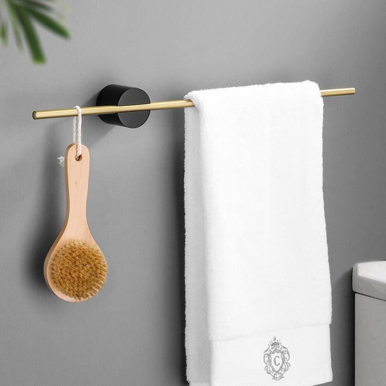 Hom & Ember – Sophisticated Mobile Towel Rack in Sleek Chrome for a Luxurious Bathroom Touch - Hom & Ember