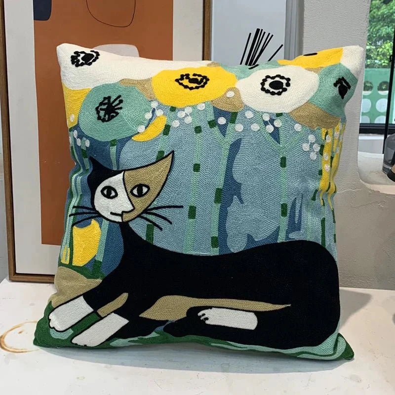 Hom & Ember – Stylish Abstract Embroidered Cushion Cover in Elegant Picasso Design for a Serene Ambiance - Hom & Ember