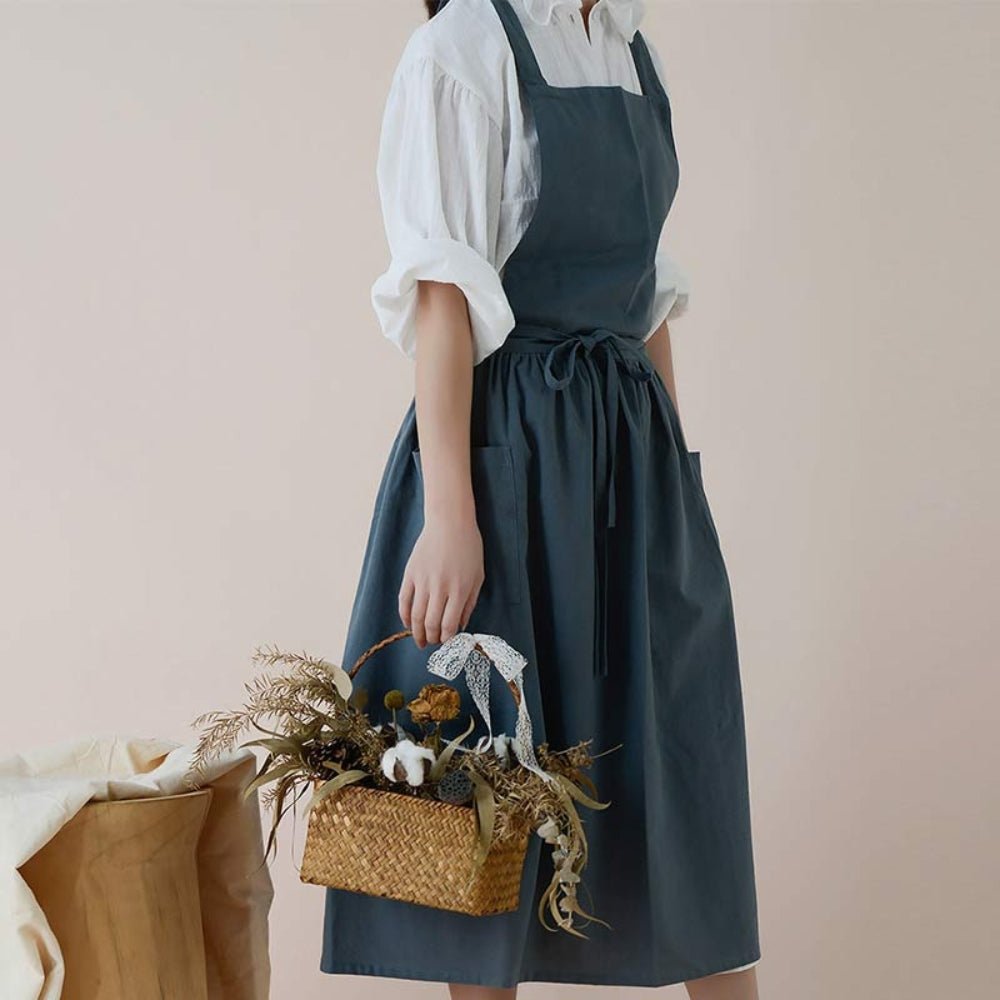 Hom & Ember – Stylish Cotton Apron with Functional Pockets for Effortless Elegance - Hom & Ember