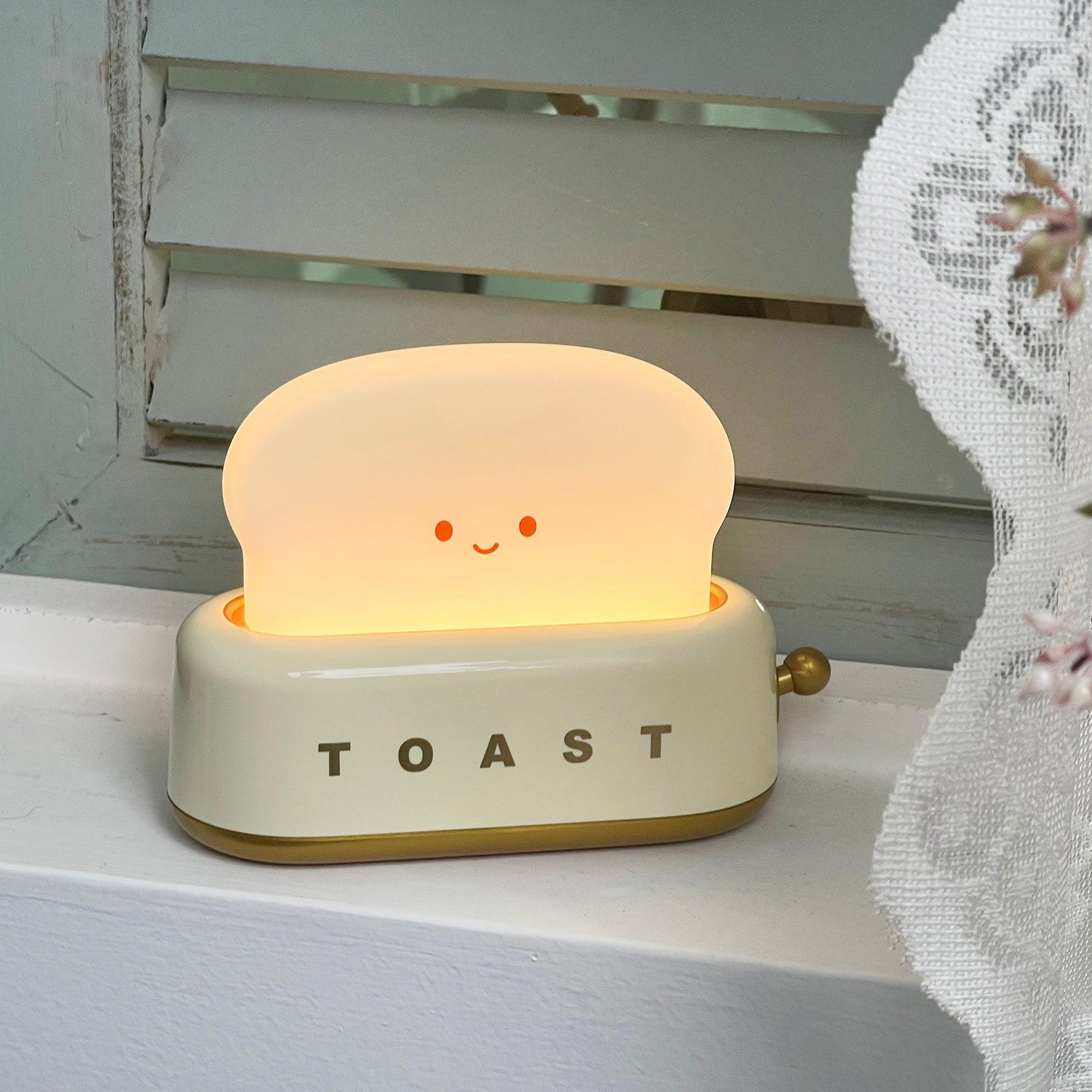 Hom & Ember – Toaster Table Lamp - Hom & Ember